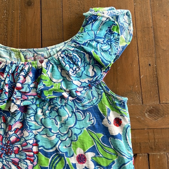 Lilly Pulitzer wynne asymmetrical top - Picture 4 of 8